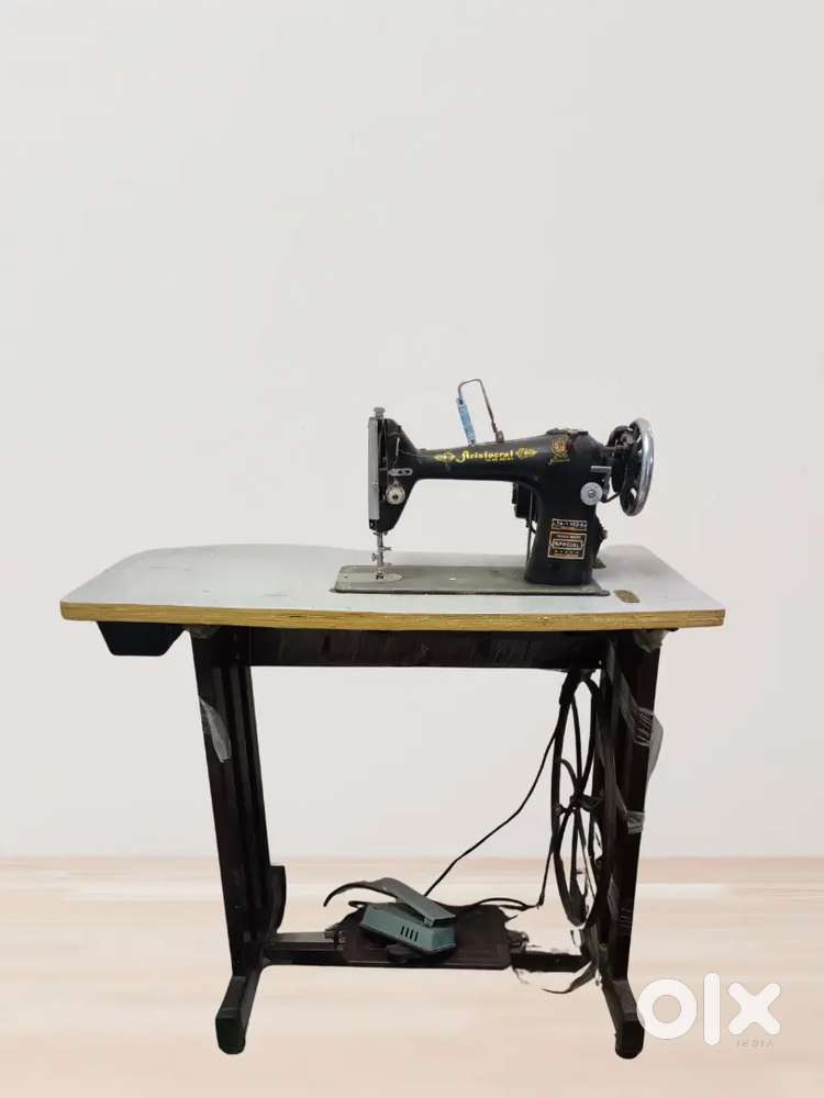 Automatic Sewing & Overlock Machine in good Condition