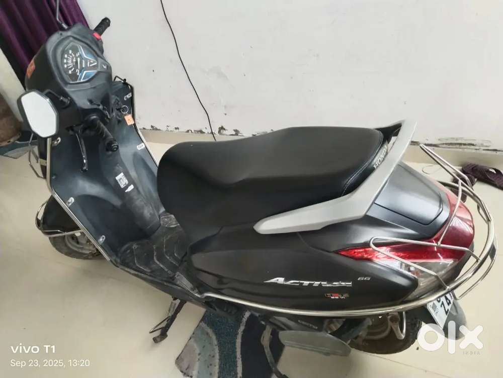 Well maintained activa6g for sale, low kM driven