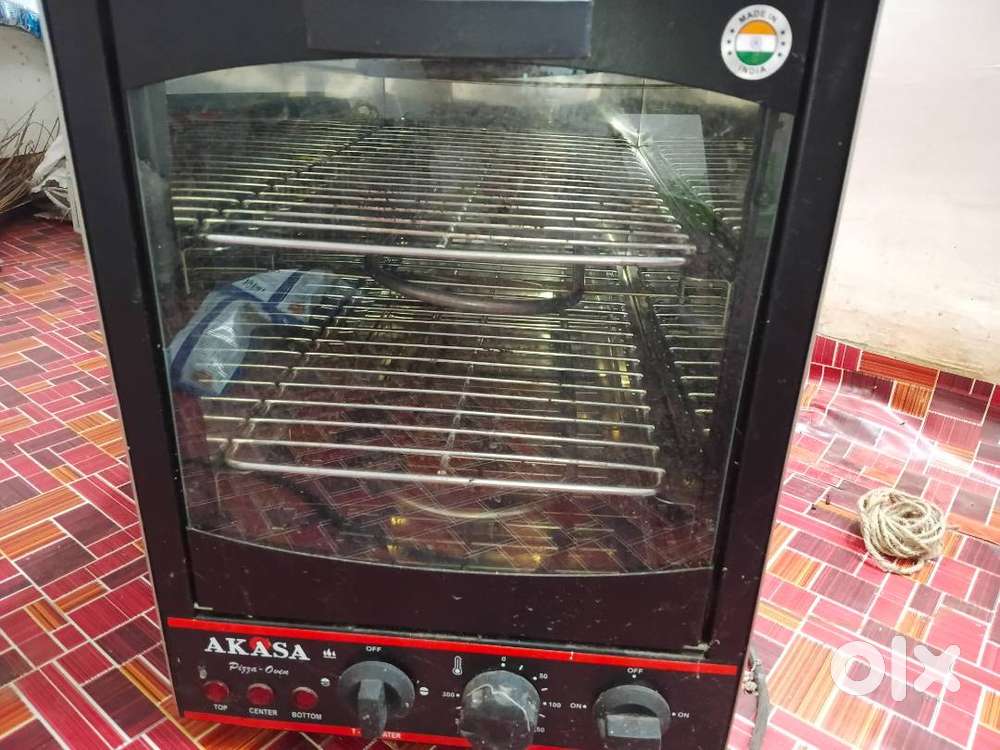 Commercial pizza oven