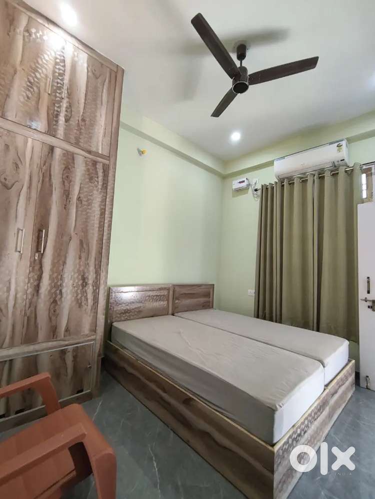 Singh Property Dealer 2 BHK Furnished Flat Rent In House Chitaipur VNS