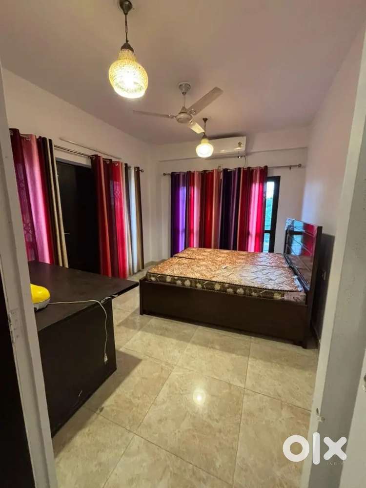 Indipendent without owner 4bhk furnished flat office residence use