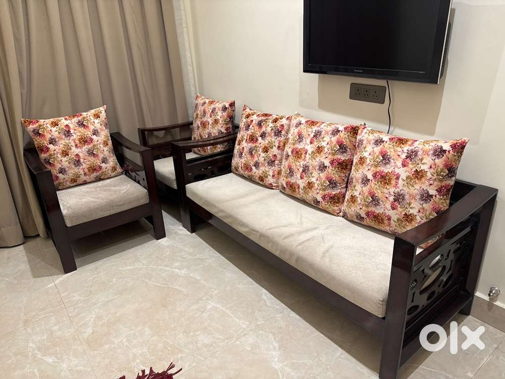 Premium Sofa set- 6 seater