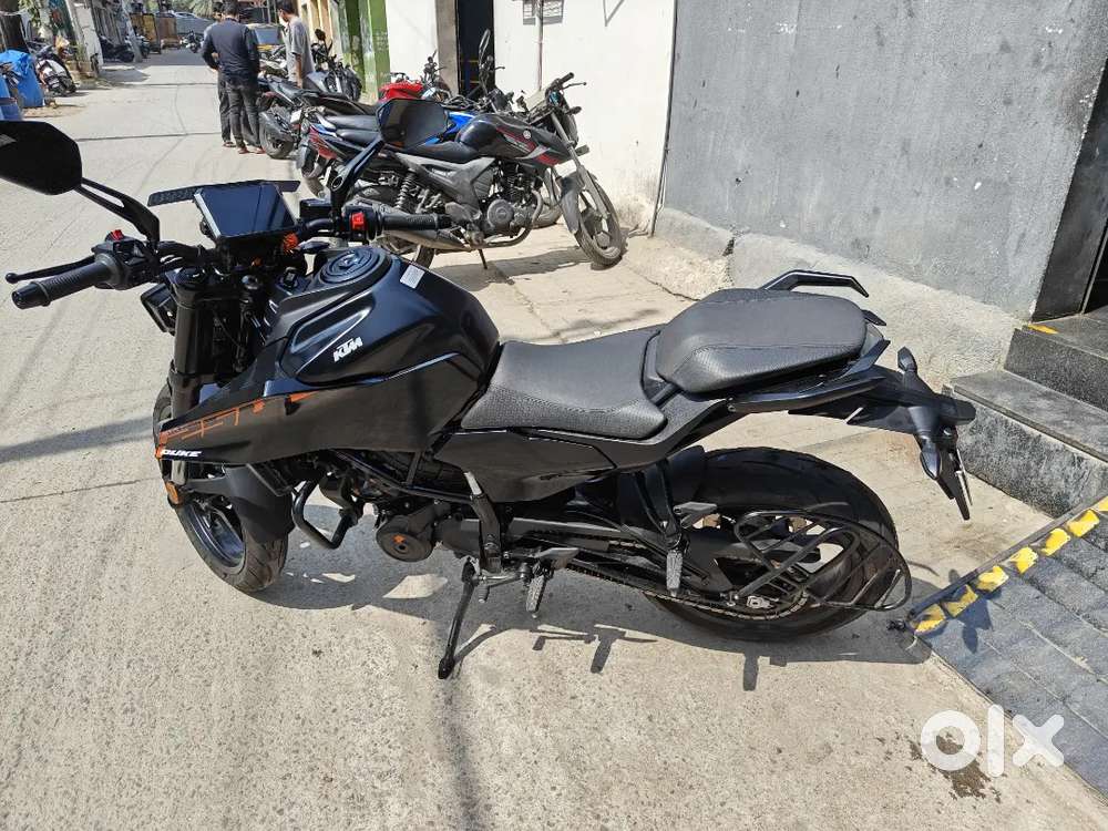 KTM 250 WITH TFT DISPLAY 5500KM DRIVEN