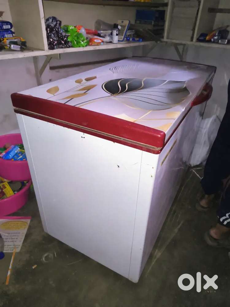 Voltas Deep freezer 320L