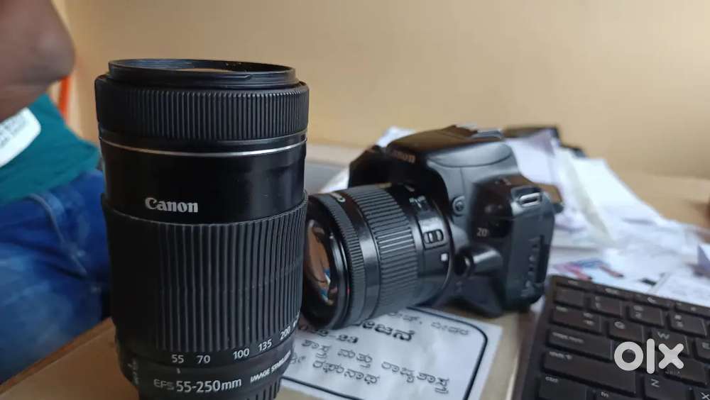 Canon 200D