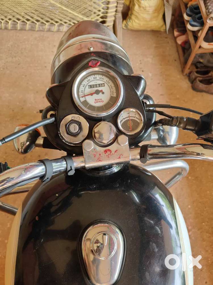 Royal Enfield classic 350 Black