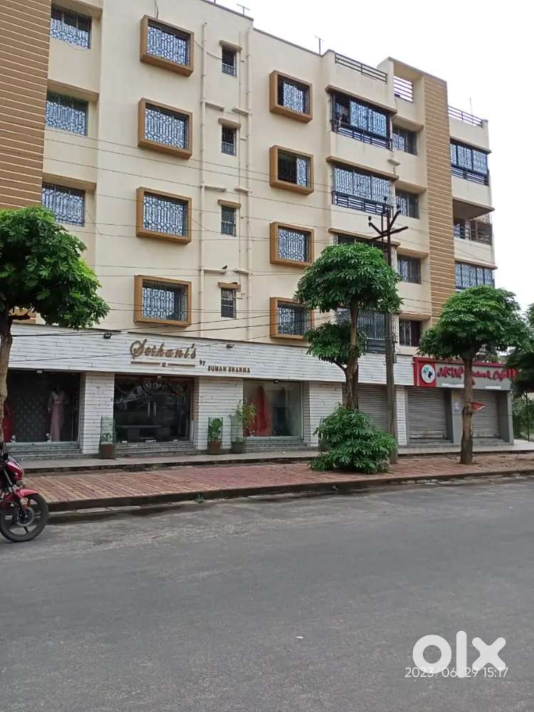 2 BHK FLAT AVAILABLE FOR RENT AT RS. 10000