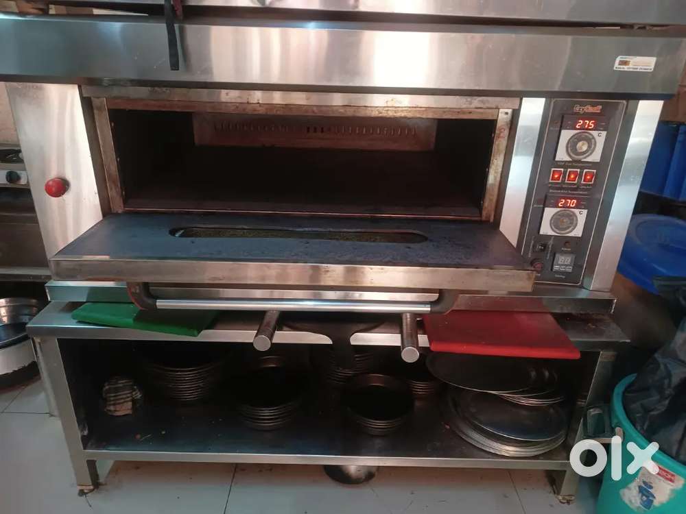 Gas Based Oven for Restaurant or Cafe or Bakery with SS Table