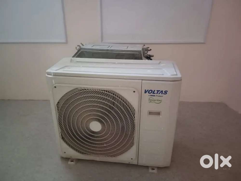 VOLTAS Caset ac 2 pc  working condition
