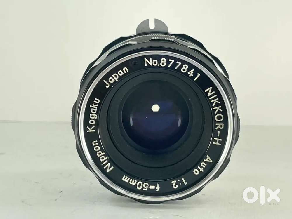 Mint condition Nikkor H 50mm f2 manual focus lens.