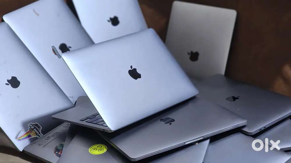 Apple Macbook Pro i5 16GB Ram 256gb Apple SSD Touchbar 13Inch Display