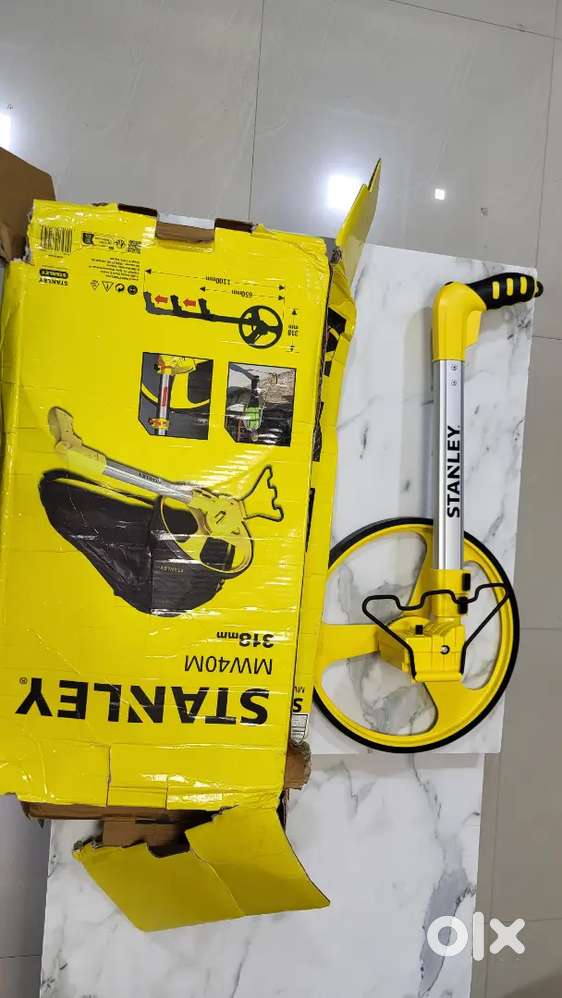 Road measuring wheel