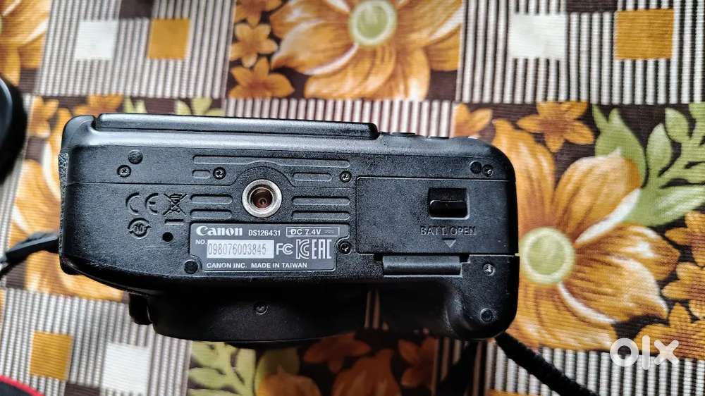 Canon 700D with accessories