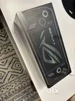 BRAND NEW IN SEALED BOX ASUS ROG Ally X AMD Z1 Extreme 7 ,120hz VRR