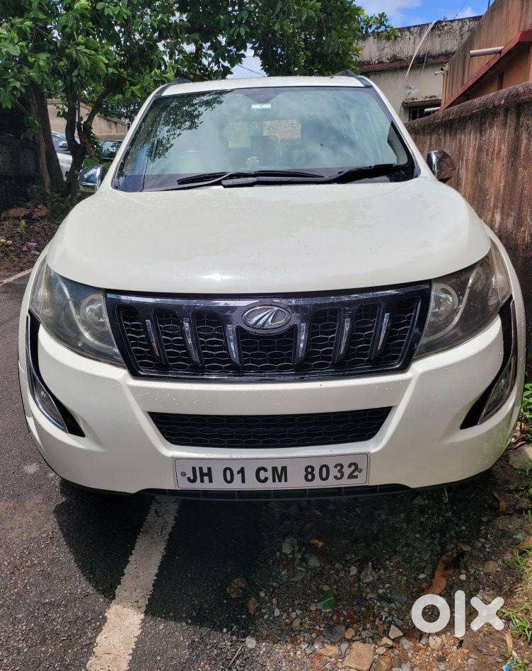 Mahindra XUV500 W10 2WD, 2017, Diesel