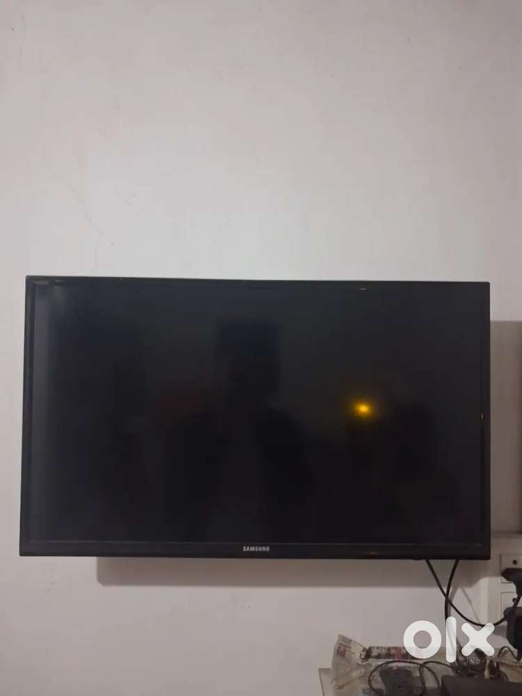 Samsung LED 32 inch TV