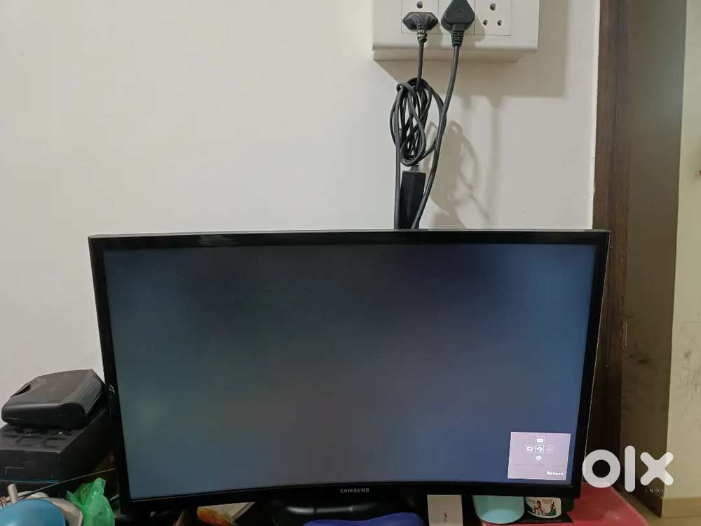 Samsung 24 Inch curved monitor