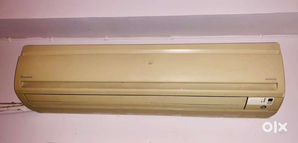 Daikin 1.5T inverter 5 Star split AC