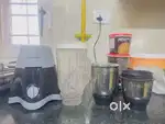 Mixer and grinder