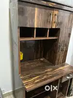 Computer table