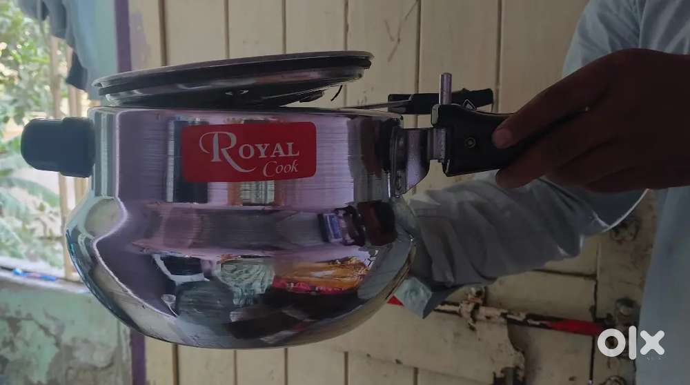 pressure cooker and jar