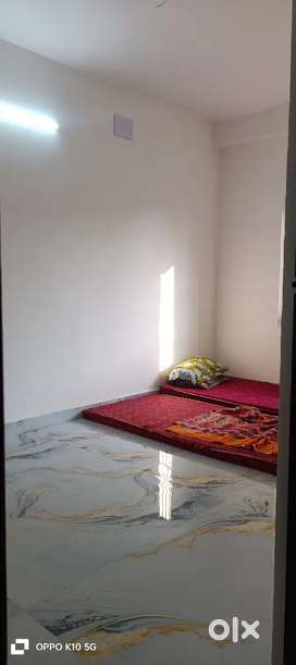No restriction room 1 bhk rk flat rent Kestopur couple. M/F allow