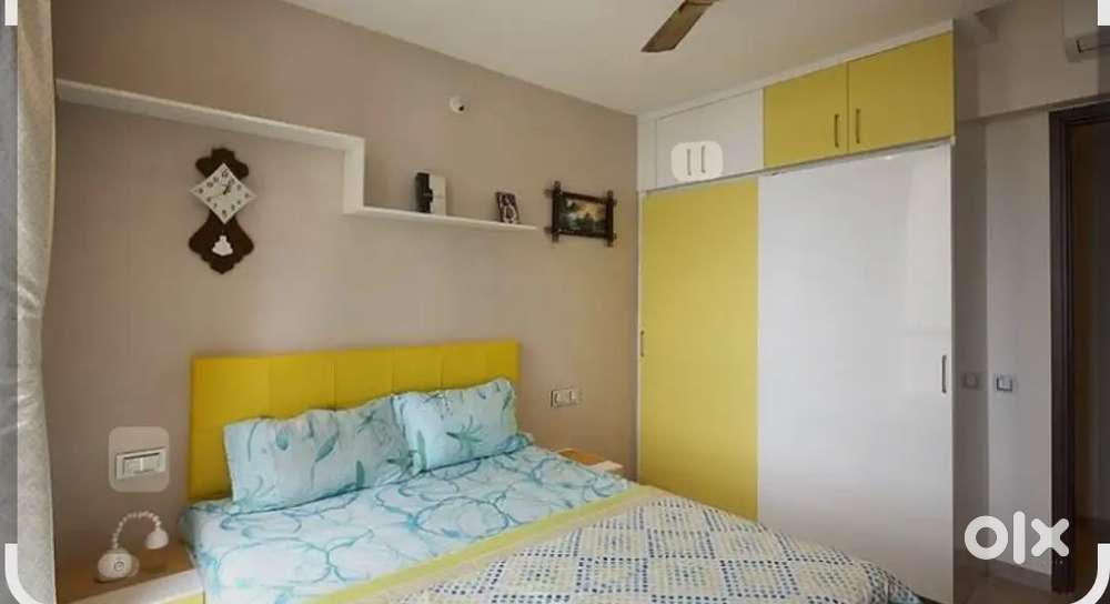 Need female roommate