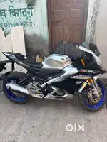 Yamaha r۱۵ bike