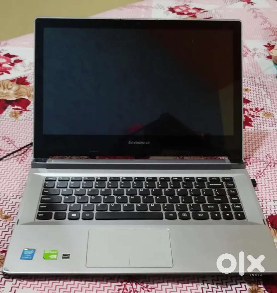 Lenovo Laptop Intel Core i7 - 256 SSD + 8 GB RAM (NVIDIA GEFORCE)