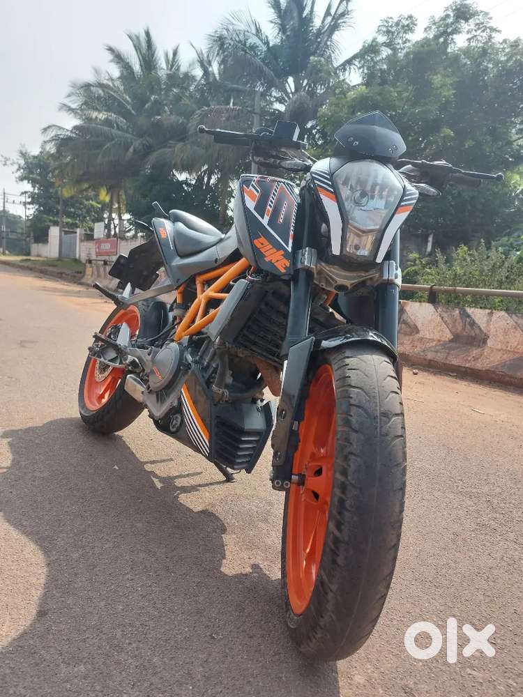 Duke 390 2015 to 2016 modal