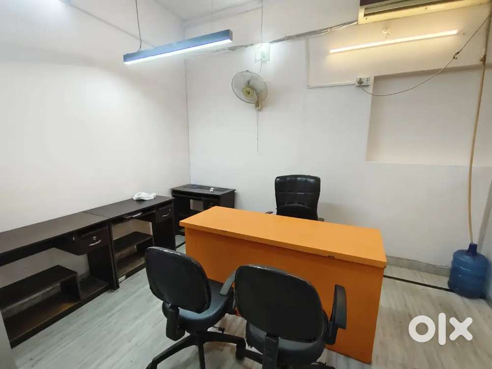 Fully furnished office in aliganj kapoorthala
