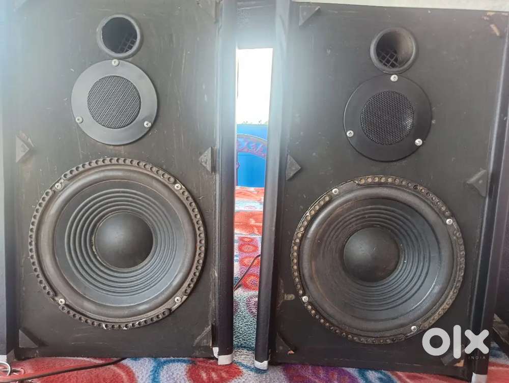 Jbx 8 inchi speakers