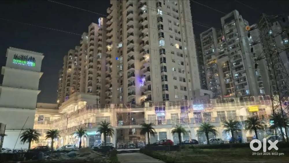 Corner Retail shop, 60 metre road facing, Dwarka xprsway, 37D, Gurgaon