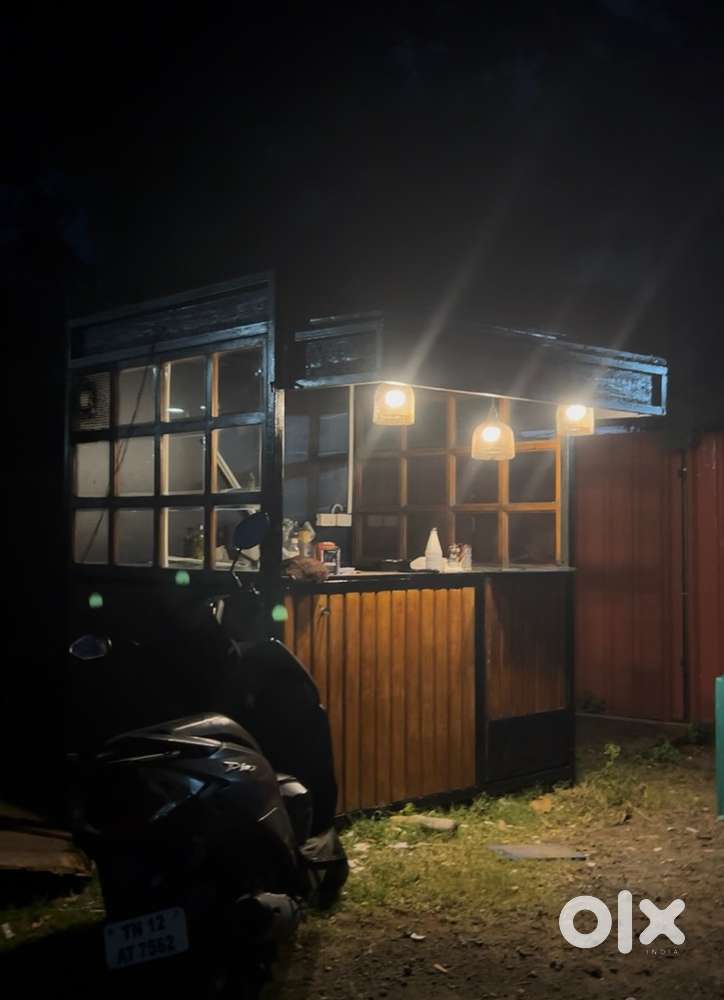 Kiosk sale [ food cart]