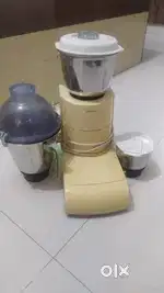 NEW PHILIPS MIXER GRINDER HEAVY IS IN EXCELLENT CONDITION