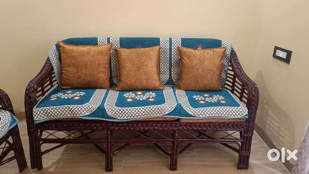 A wonderful 5 seater sofa