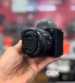 SONY Zv e10 best vlogging and cinematic camera for beginners