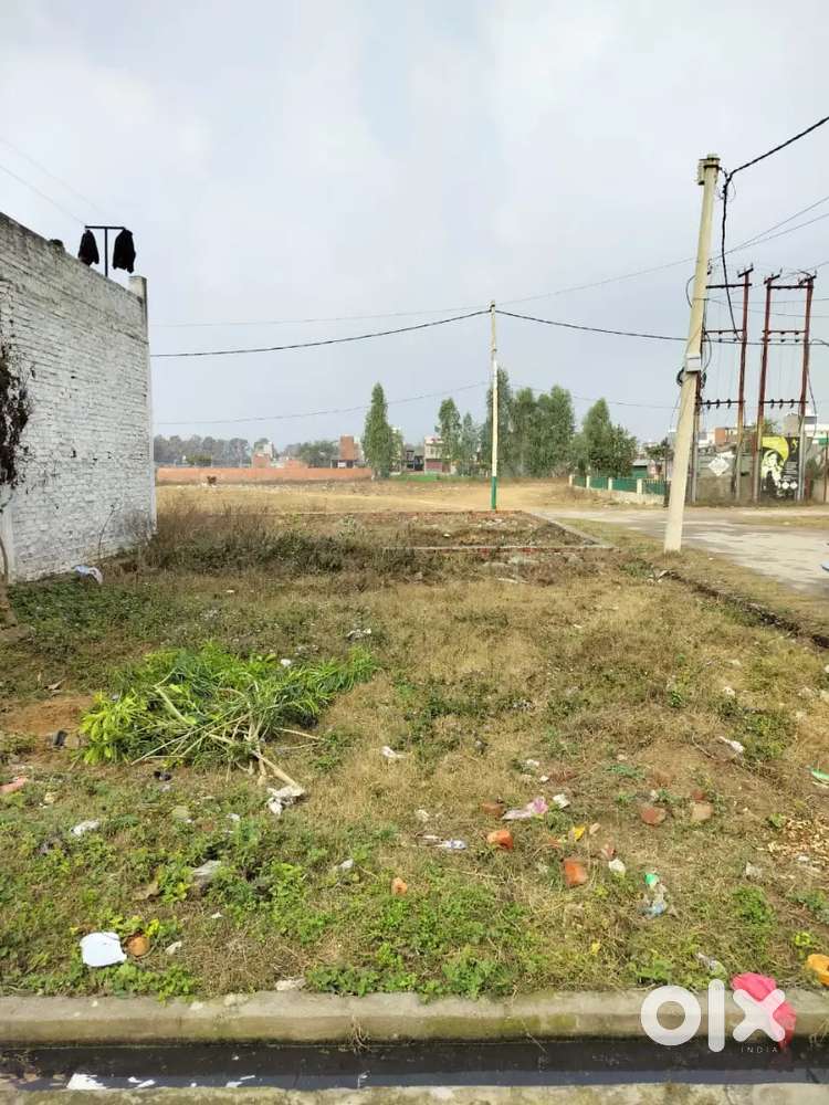 170gaj corner plot on sale in Modern Nursery Gated Colony