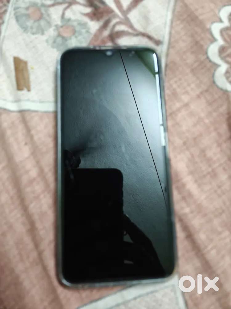 Vivo y21  Rs  6000