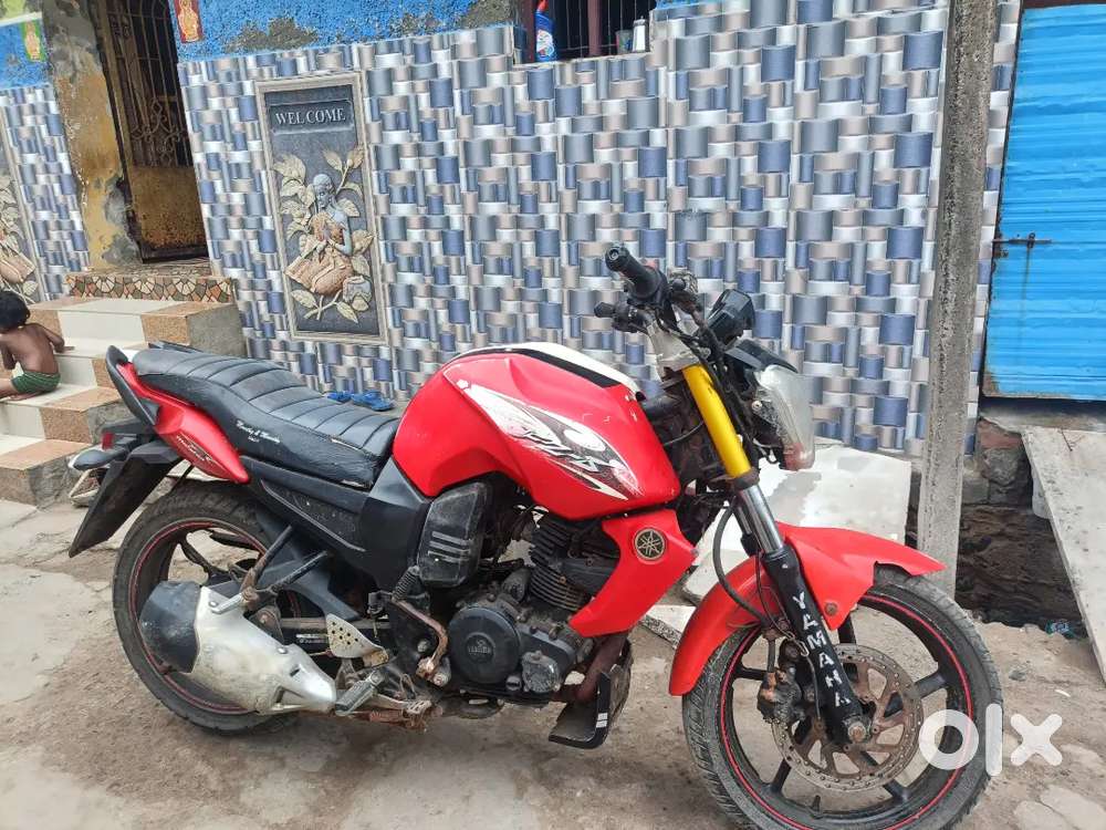 Yamaha FZ S