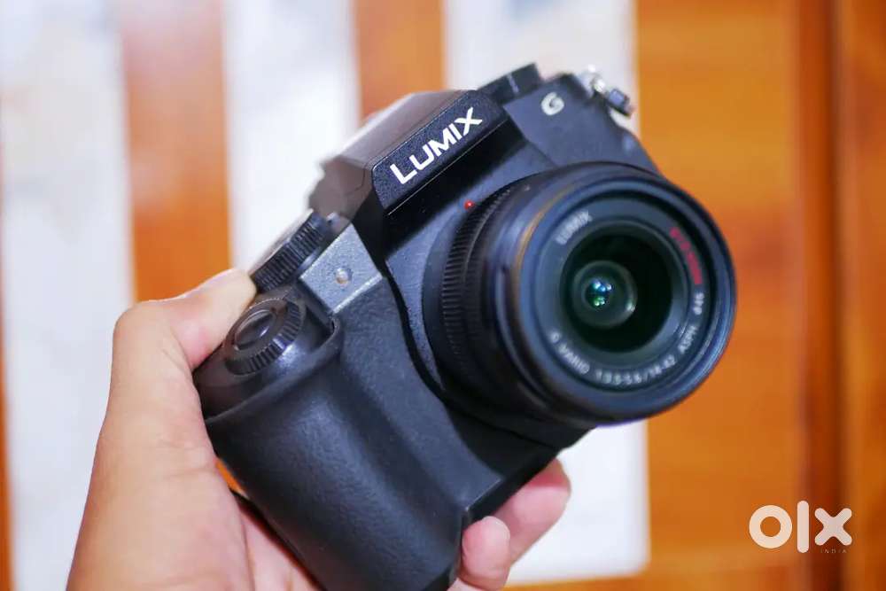 Panasonic Lumix DMC-G85 Mirrorless 4k Camera with 14-42mm Lens (Black)