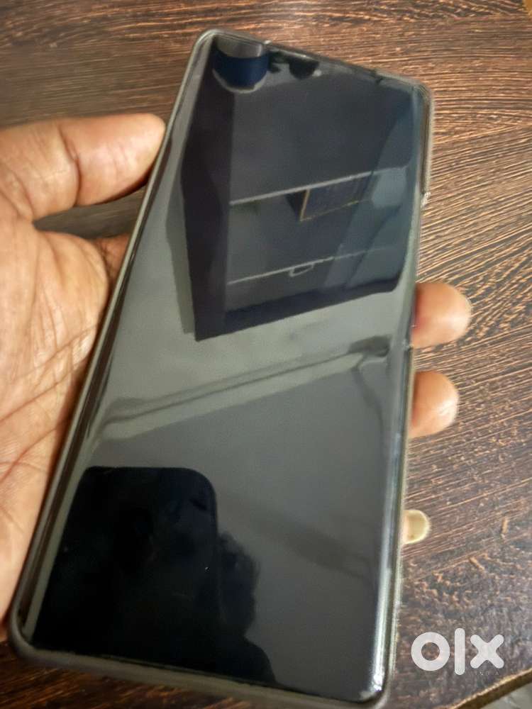 Vivo v40 8+ 256 gb