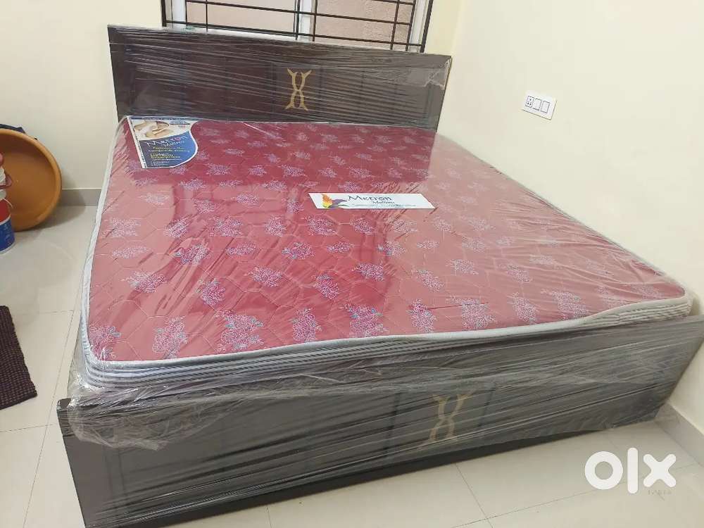 Brand new cots with mattress at affordable price
