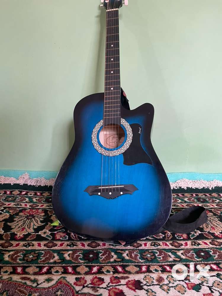 Brand new guitar 2 months old
