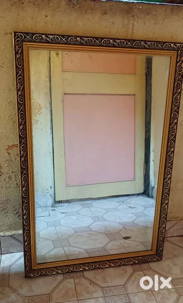 2 pcs of 2ft/3ft mirrors