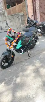 23/4/2025की न्यू बाइक है अर्जेंट बेचनी है 1लाख 15 हजार में