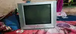 LG 24 inchi