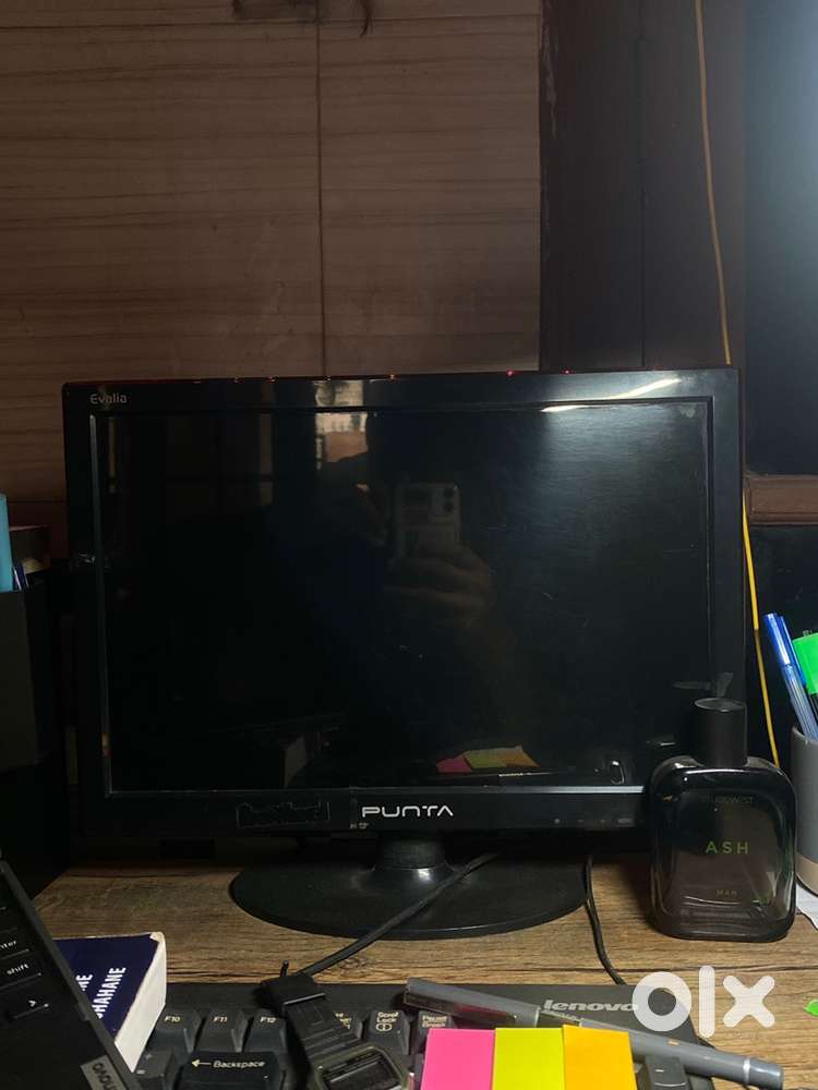 Monitor and Cpu intel core 2 duo keyboard