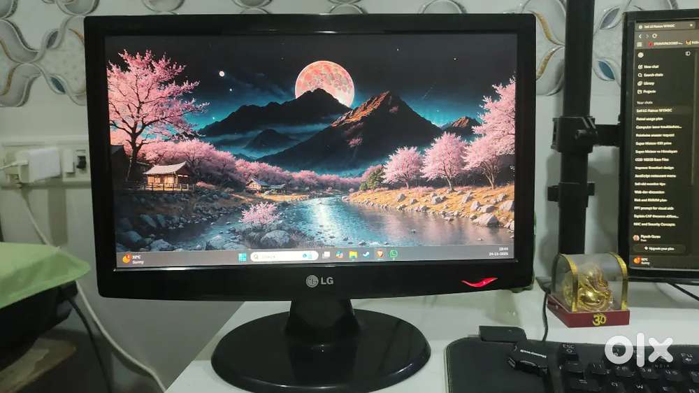 LG Flatron W1943C – 19 HD Monitor  Perfect Working  Budget Deal