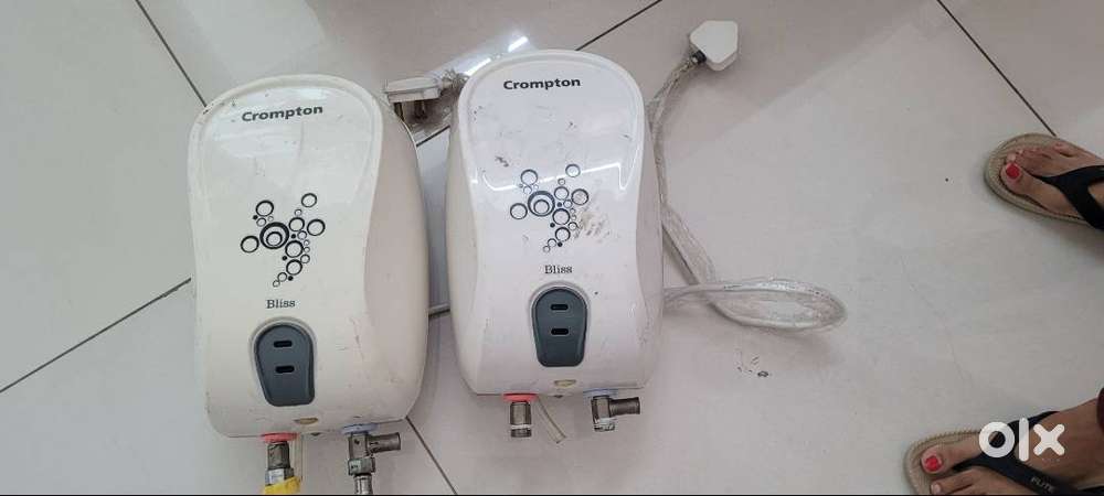 2 Instant Electric Water Heaters- Crompton, 4 y, Very Good condition